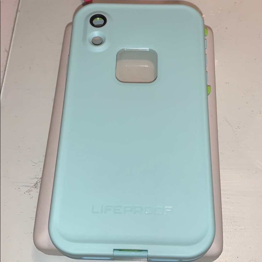 iPhone XR FRE lifeproof case NEVER USED